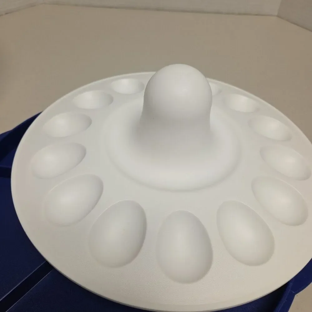 VTG Tupperware Blue Round Cake Taker Carrier, 12